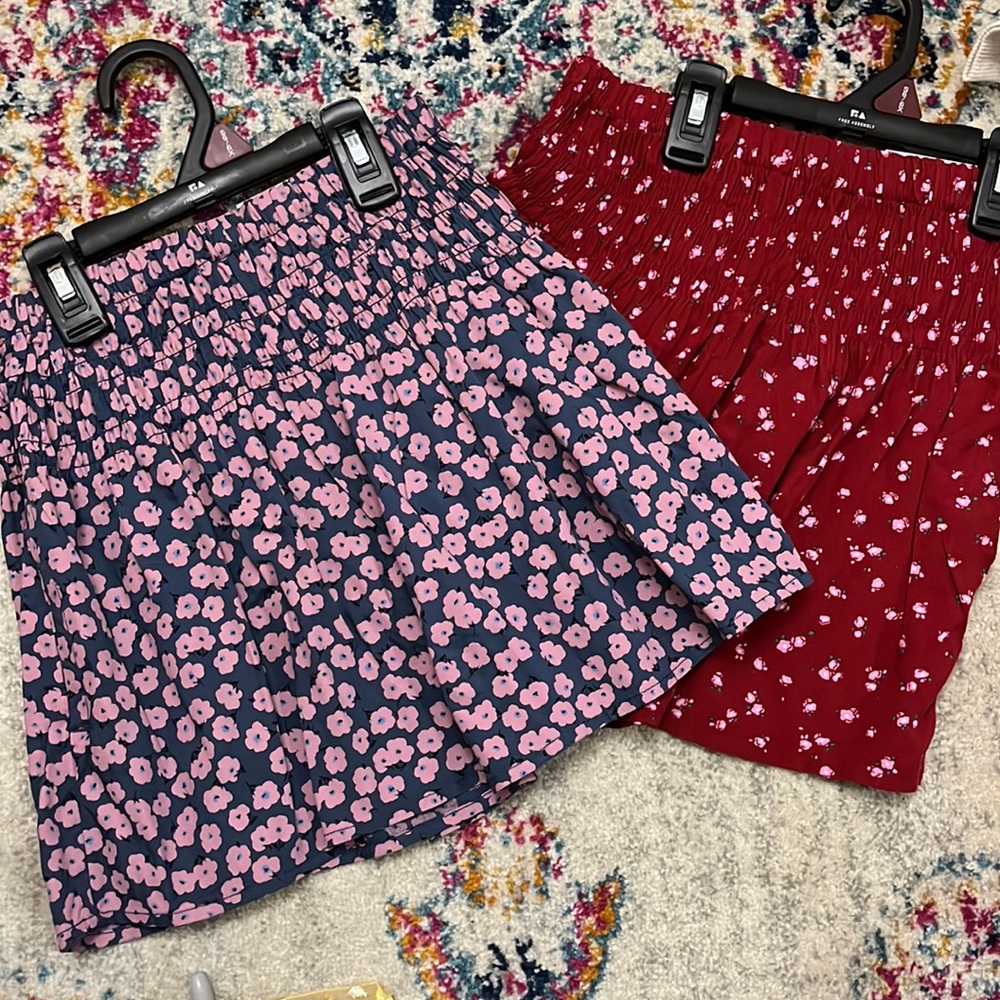 NWT set of 2 free assembly girls short